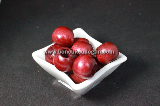 YUVARLAK TAHTA BONCUK 20MM YUVARLAK GENİŞ DELİK Bordo